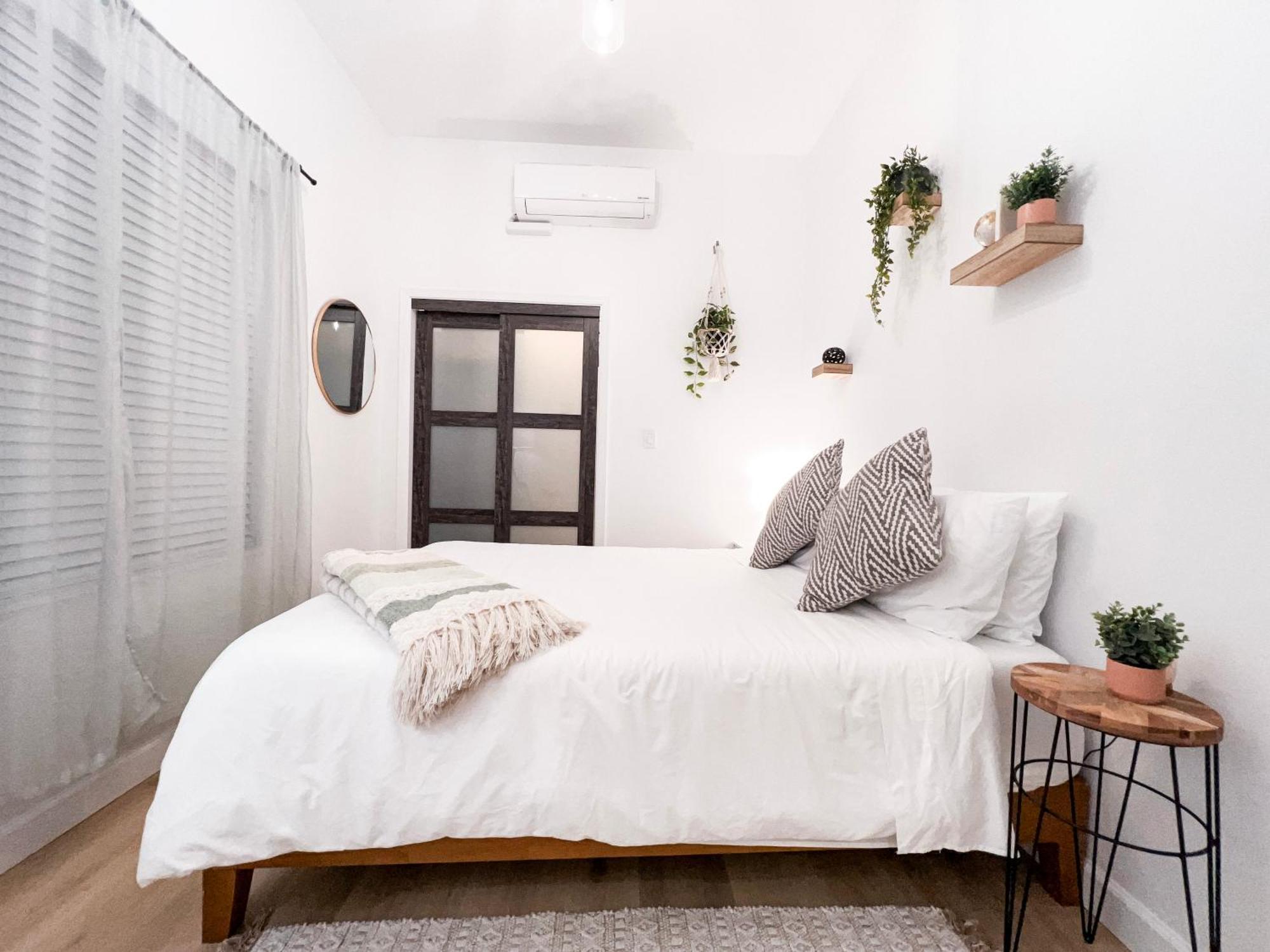 Holiday home Modern 3br Oasis Free Parking *